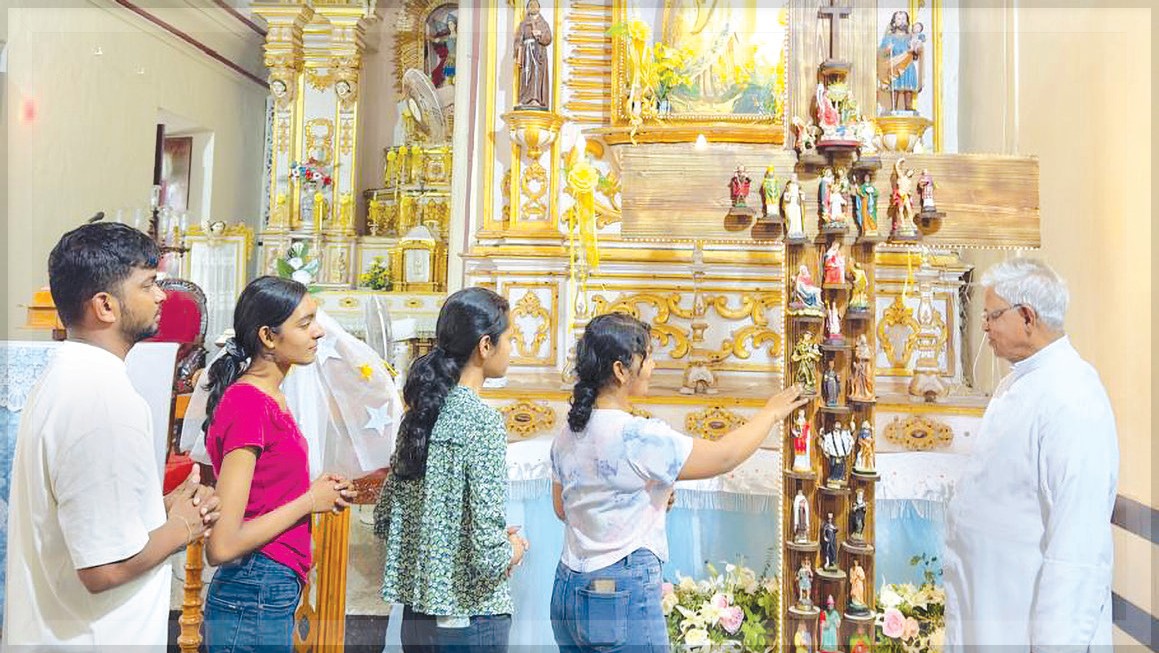 Anjuna Parish Unveils Unique Jubilee Cross to Inspire Faith and Hope