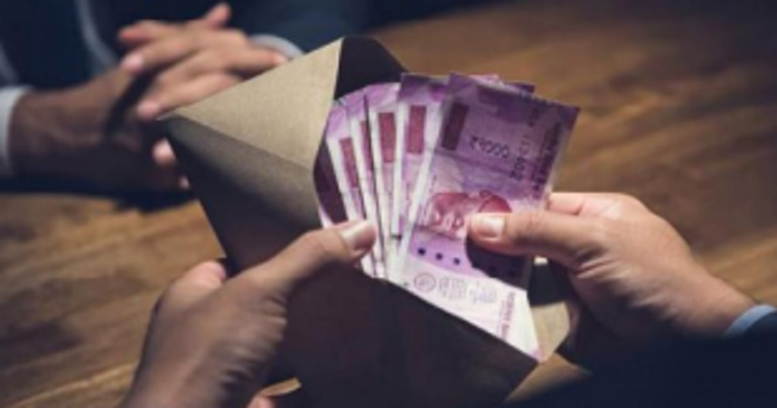 Anjuna panch gets bail  in bribery case