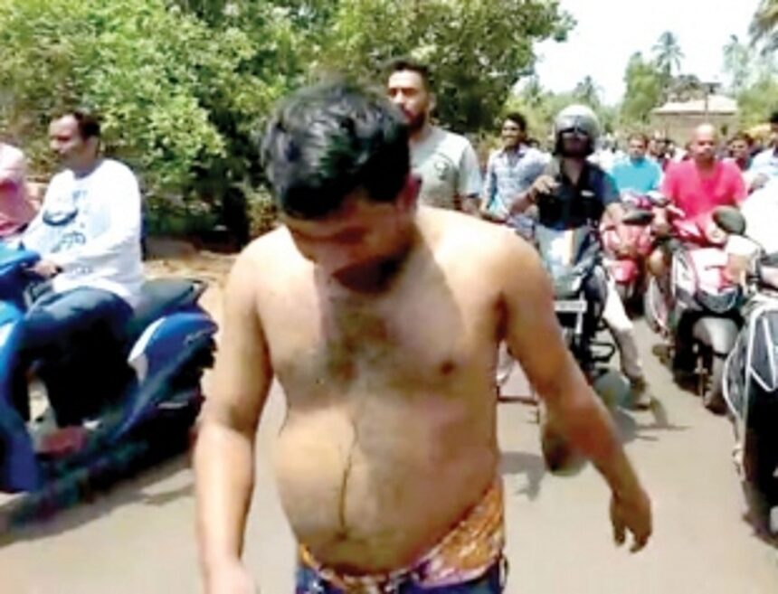 Anjuna villagers capture, thrash and handover to police five pimps