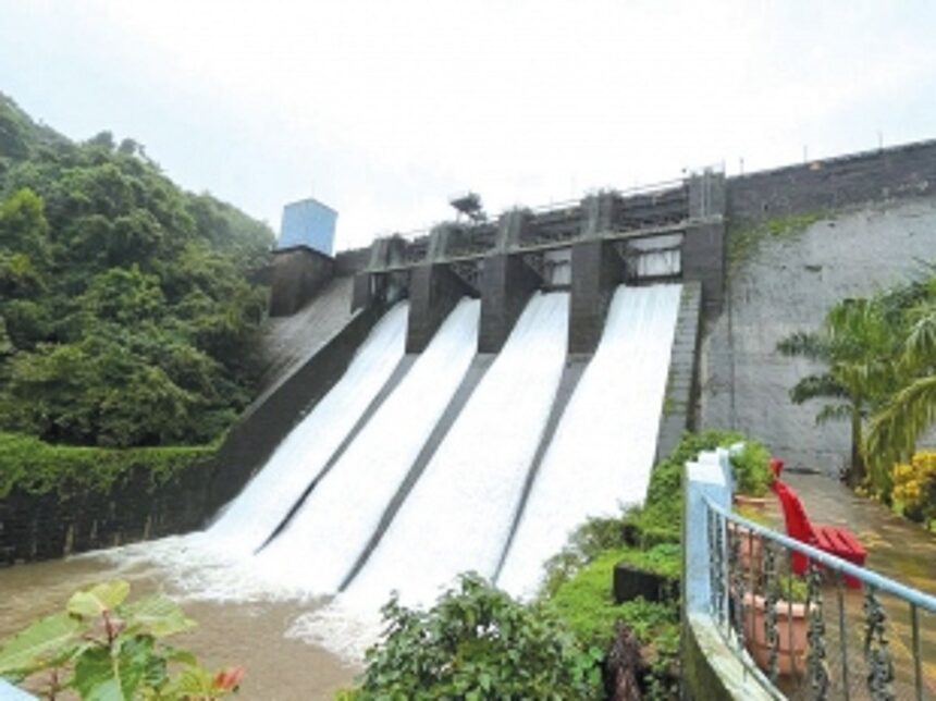 Anjunem dam reaches full capacity, discharge of excessive water begins