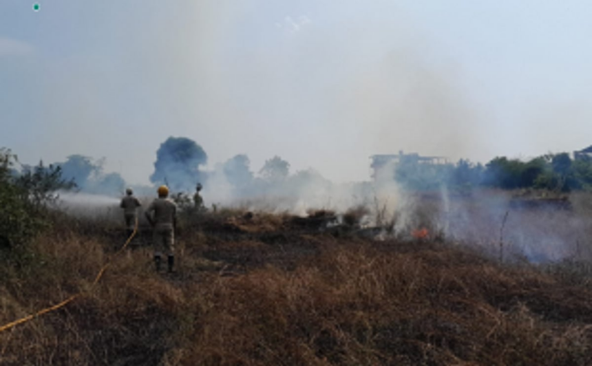 Annual Fire Outbreak Near Arambol Petrol Pump Sparks Arson Suspicions: Pernem Fire Brigade Takes Swift Action