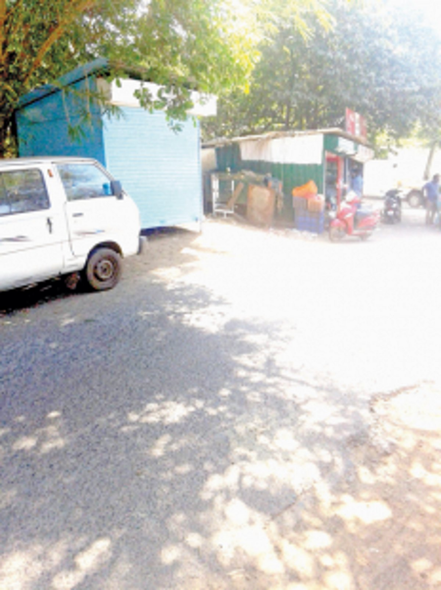 Another kiosk at Betim-Reis Magos intersection