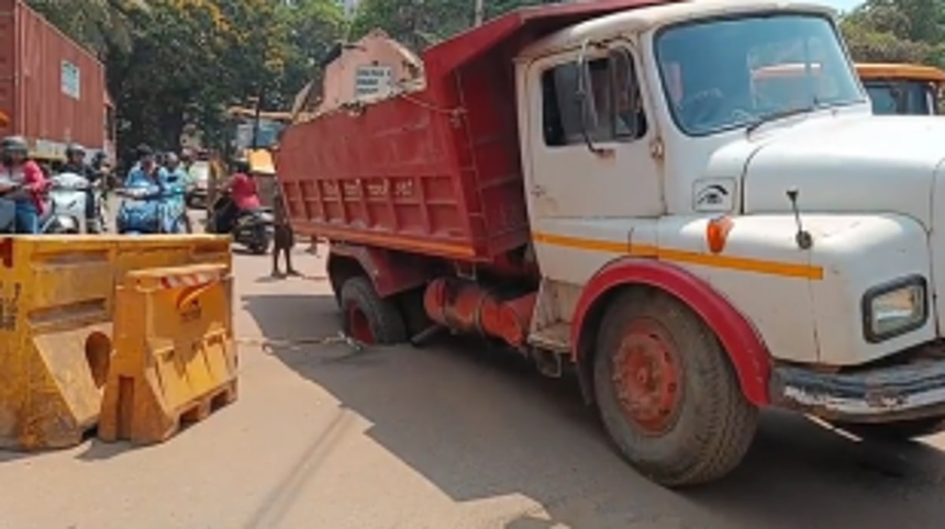 Another road caves in at ‘Smart City’ Panjim 1 Another road caves in at ‘Smart City’ Panjim