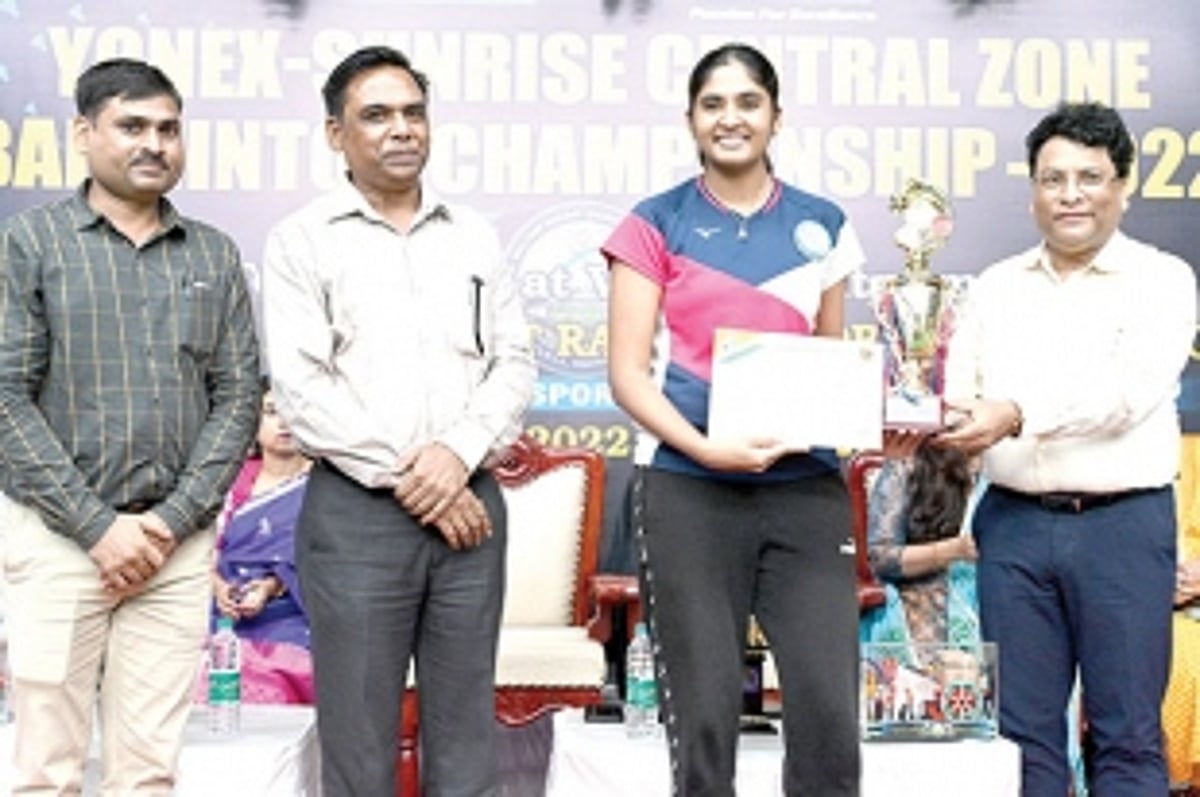 Anura wins silver and bronze medals