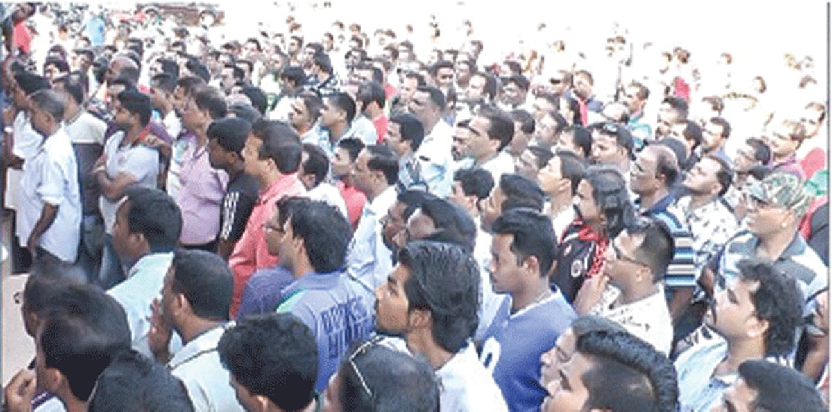 Anxious tourist taxi operators listens to their leaders at Dando ground, Benaulim on thestatus of their two-day old strike against Olacabs.