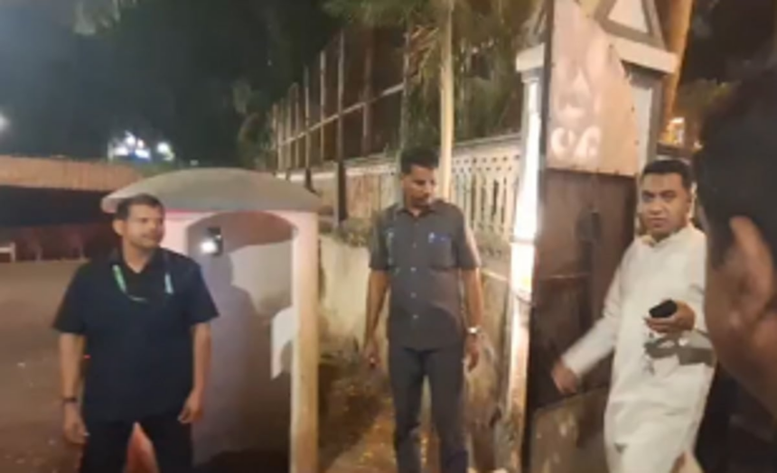 Arambol Locals Meet CM and Environment Minister Over Impending Demolition in CRZ Area