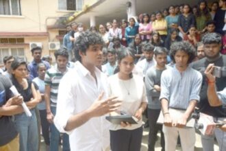 Arch students boycott classes for second day