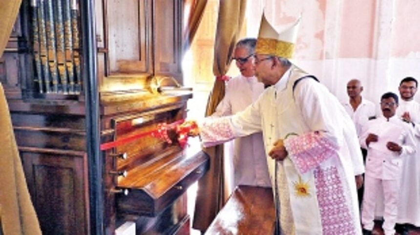 Archbishop blesses pipe organ at Rachol Seminary