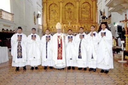 Archbishop ordains 7 as priests