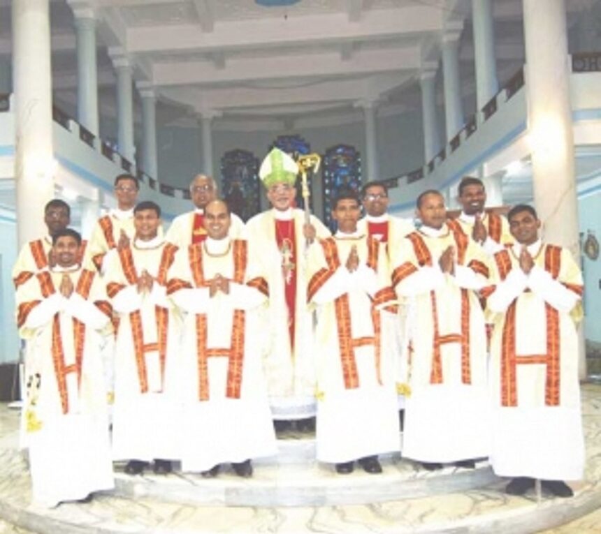 Archbishop ordains nine as deacons  at Pilar Seminary