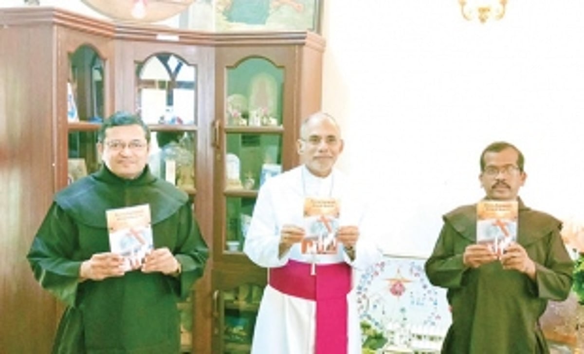 Archbishop releases  book on Divine Mercy