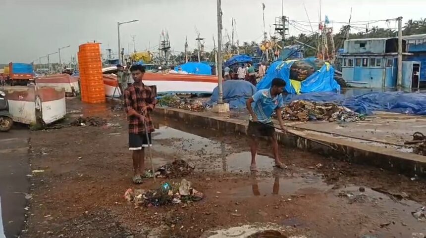 Are contract labourers kept in inhuman conditions in Goa, leading to outbreak of diseases? 1 Are contract labourers kept in inhuman conditions in Goa, leading to outbreak of diseases?