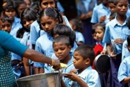 Are the midday meals in Goa affordable to self help groups at Rs 6 per child?
