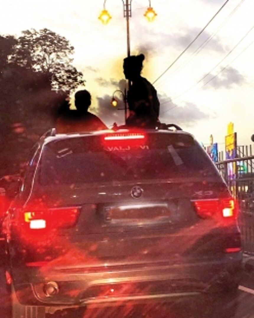 Are they sunroofs or showoff roofs?