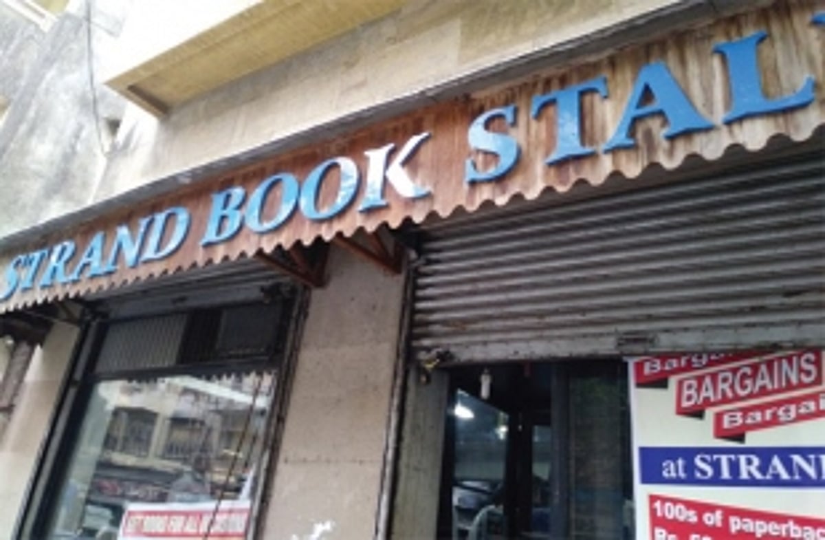 Are we becoming a world without bookshelves?