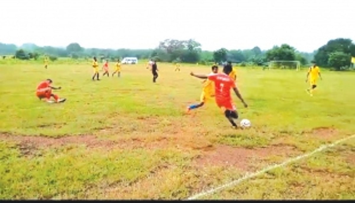 Arlem YA march  into quarters