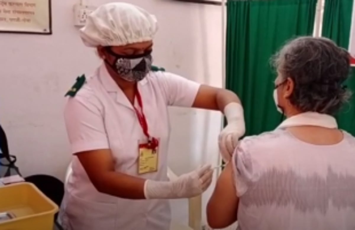 Around 100 sr citizens administered vaccine in Ponda