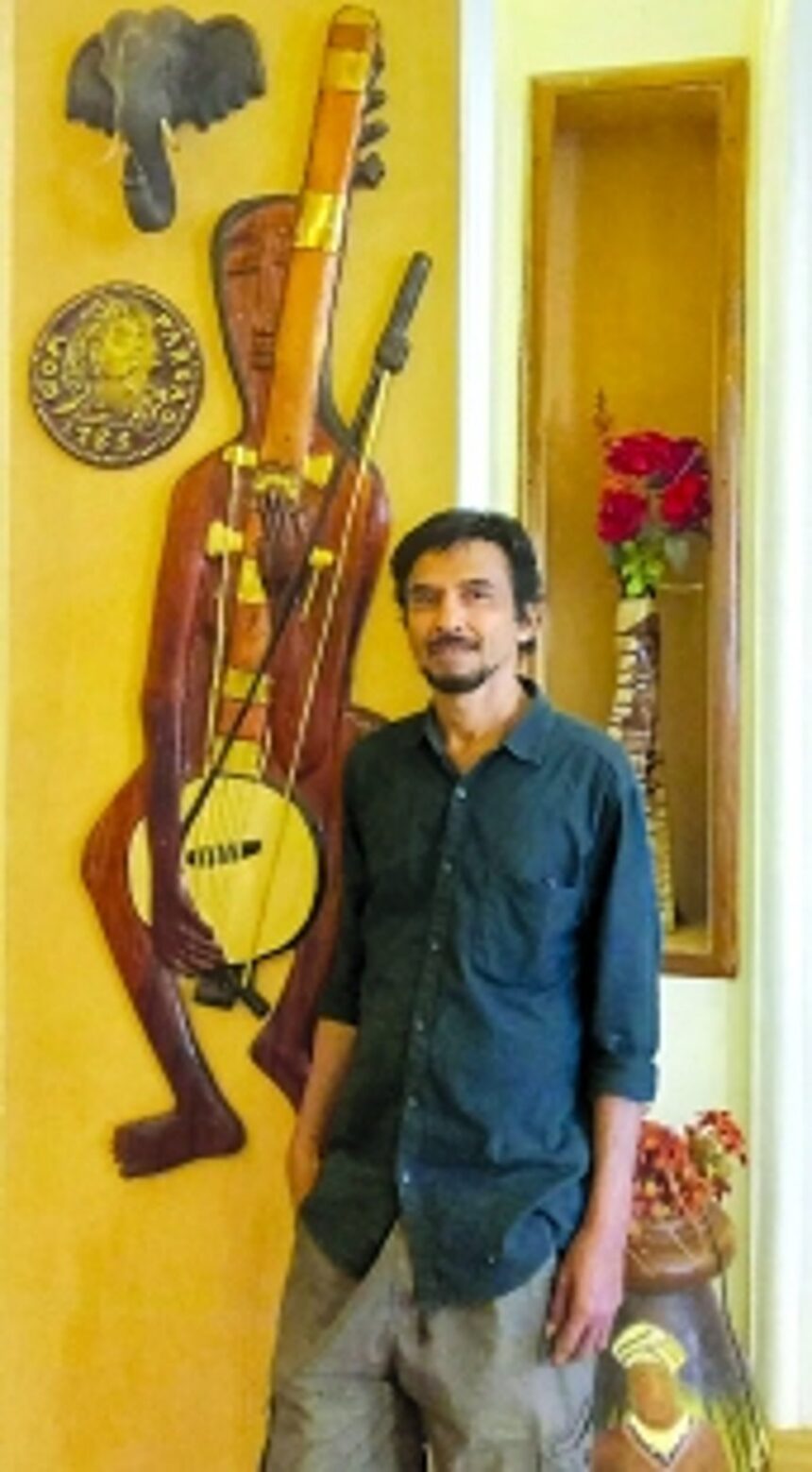 Art with heart: Chandor’s Celio Mascarenhas sculpts beauty from humble materials