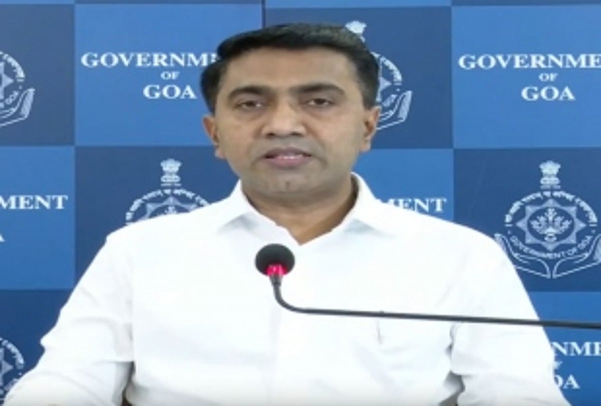 As cases rise, CM holds day-long COVID meetings