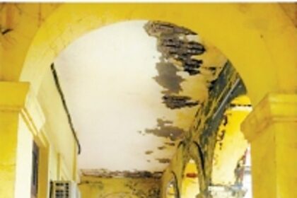 As rains near, Margao locals raise alarm over poor upkeep of colonial-era MMC building