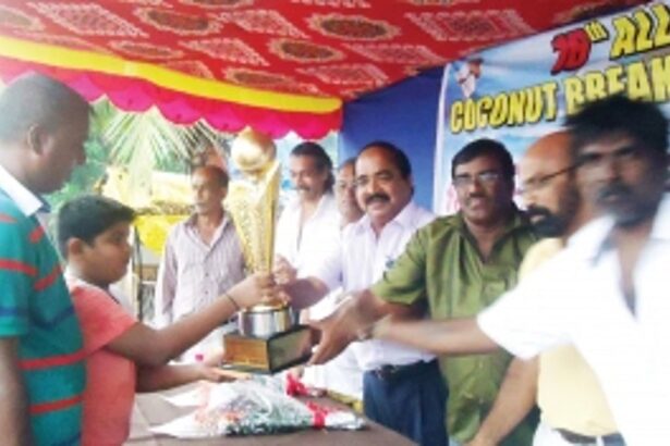 Ashnoy wins coconut breaking contest