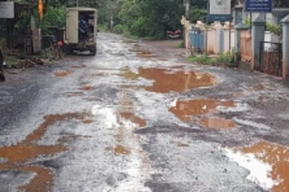 Assagao residents seek relief from ‘craters’