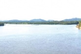 Assolna fishermen ferry CoP officials, MLA to inspect damage wrought by careless dredging of Sal