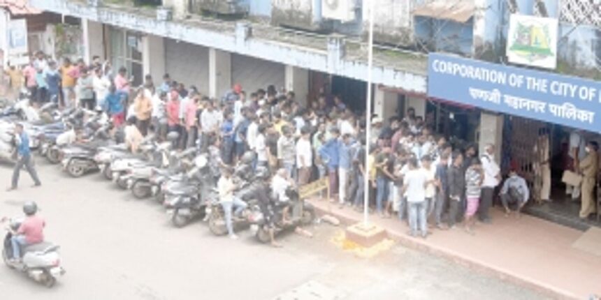 Asthami fair vendors upset over unavailability of forms for stalls