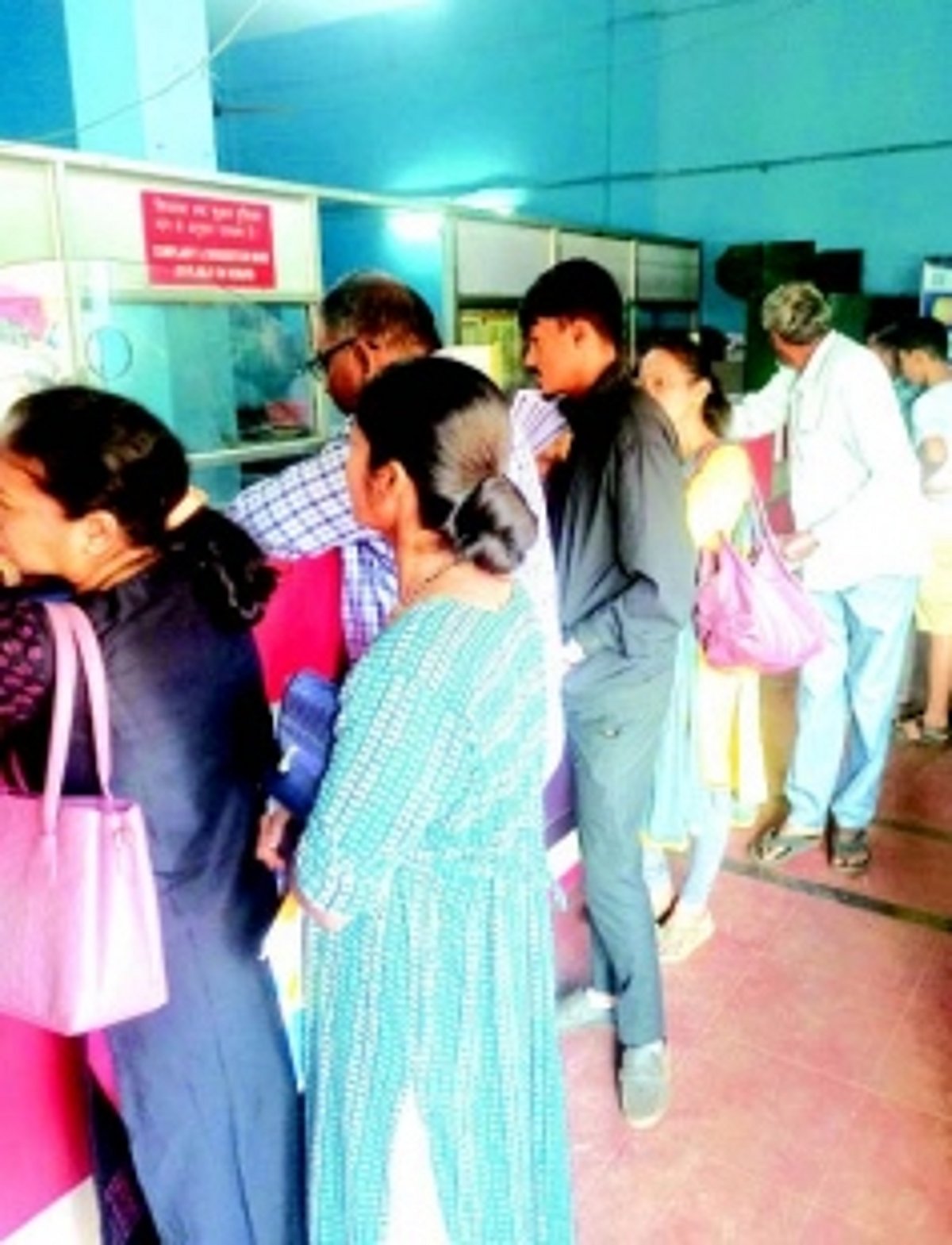 At the Sanguem post office, investors forced to come, wait and return home disappointed