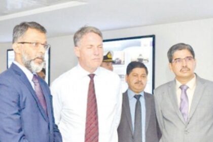 Australia Dy PM visits Goa Shipyard