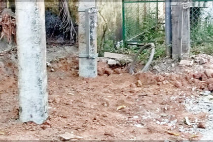 Authorities Cover Drain with Mud Near Transformer Poles Along MDR-10, Raising Concerns