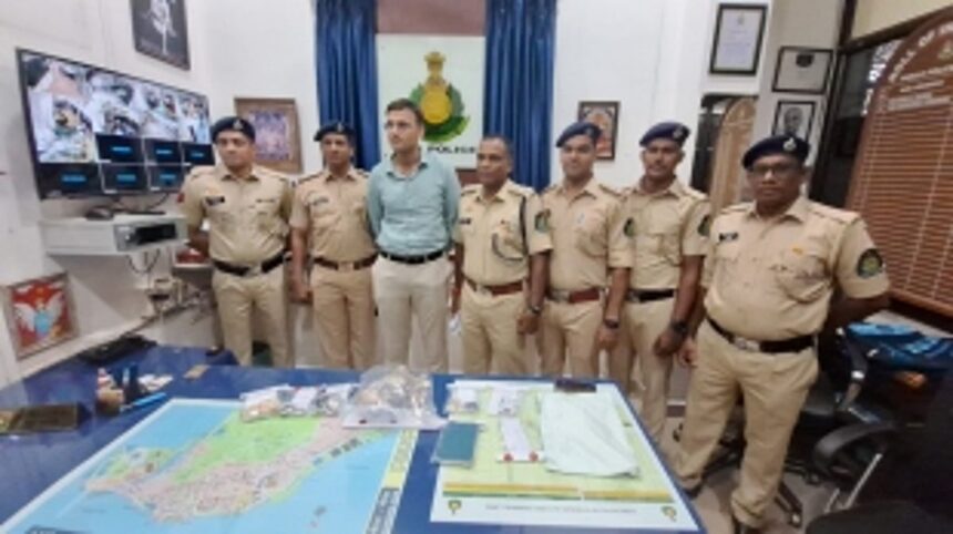 BE ALERT TO LOCK YOUR DOORS PROPERLY, WHEN YOU GO TO PICK YOU KIDS FROM SCHOOL