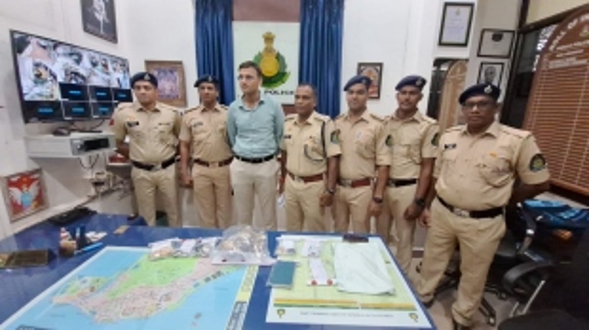 BE ALERT TO LOCK YOUR DOORS PROPERLY, WHEN YOU GO TO PICK YOU KIDS FROM SCHOOL