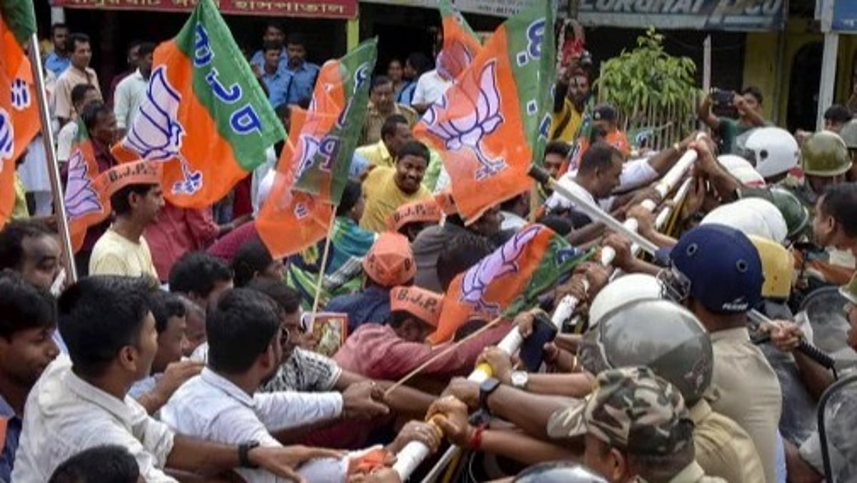 BJP demands Mamata Banerjee's resignation, stages protest in Kolkata
