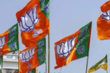 BJP karyakartas decide to field Sandeep Nigalye as independent candidate