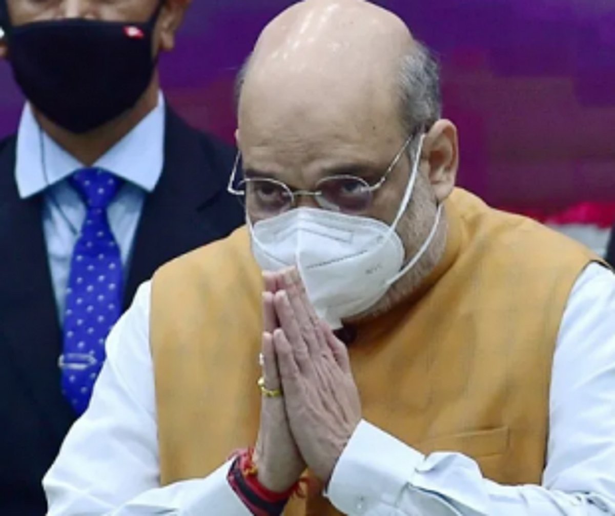 BJP trying to get a foothold in Tamil Nadu, banks on  cine-stars turned politicians