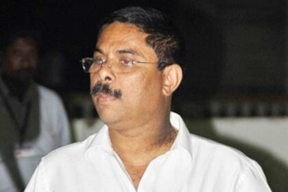 BJP under fire from partyman over  wasteful expenditure