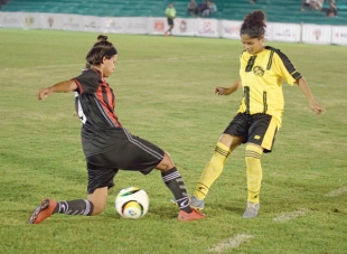 BLACK ARROWS PIERCE EURO CONNEXION