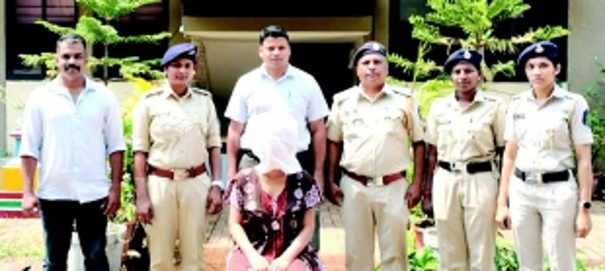 BORDA SHOCKER: Mother dumps baby in a garbage pile