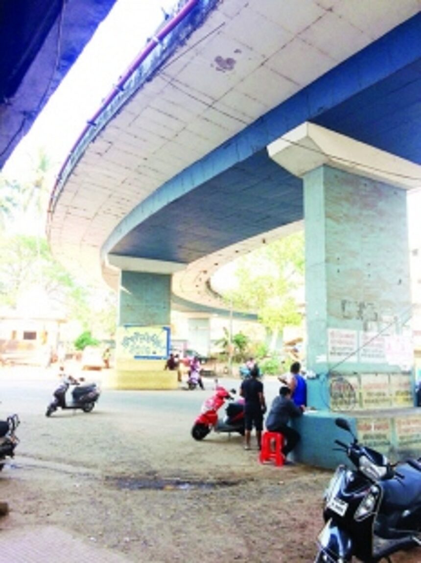 BRIDGE OVER TROUBLED BARS 1 BRIDGE OVER TROUBLED BARS