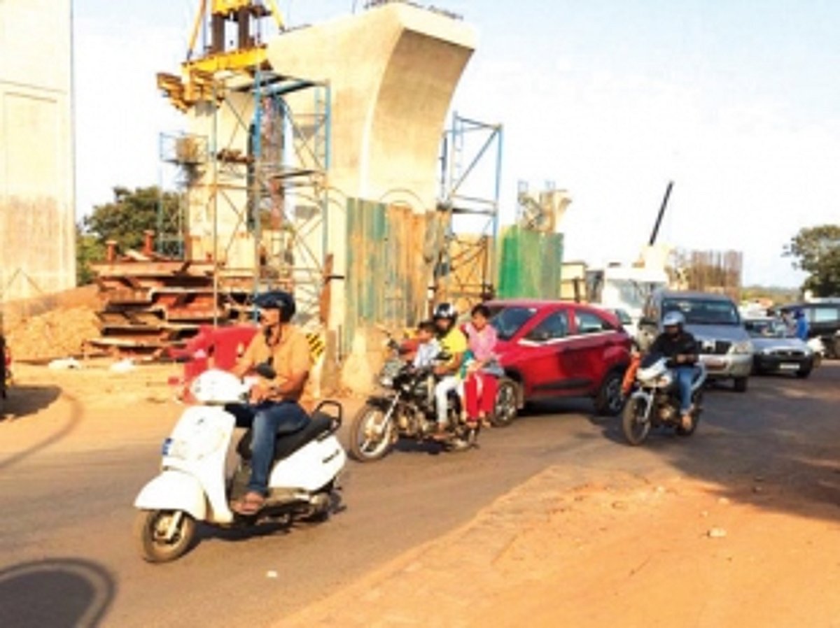 BRIDGE debris chokes drains