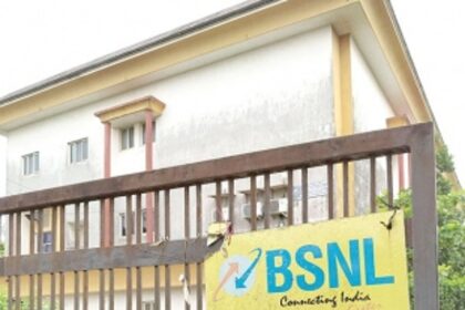 BSNL once ‘Connecting India’ is disconnecting now!