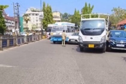 Back-to-Back Accidents at Mapusa's Busy Intersection Amplify Traffic Woes