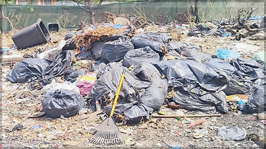 Baga beach turning into dumping ground: Calangute Sarpanch 1 Baga beach turning into dumping ground: Calangute Sarpanch