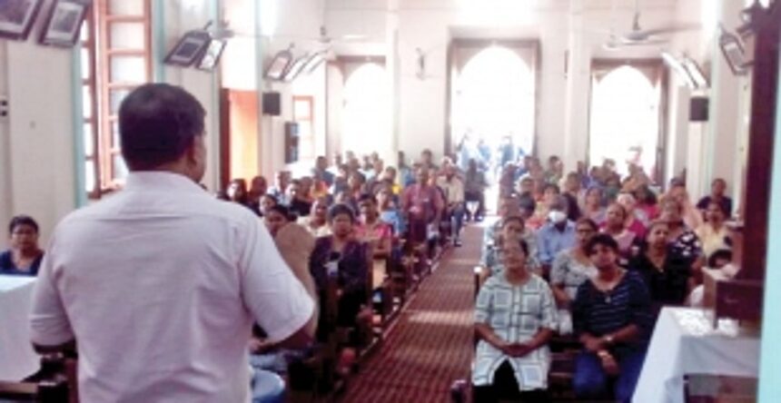 Baga residents oppose building  project next to chapel