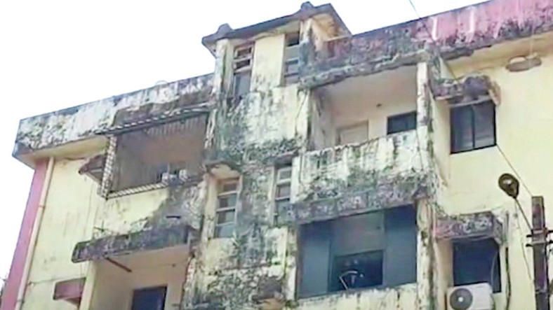 Baina Housing Colony Residents Demand Urgent Repairs Amid Dilapidated Conditions