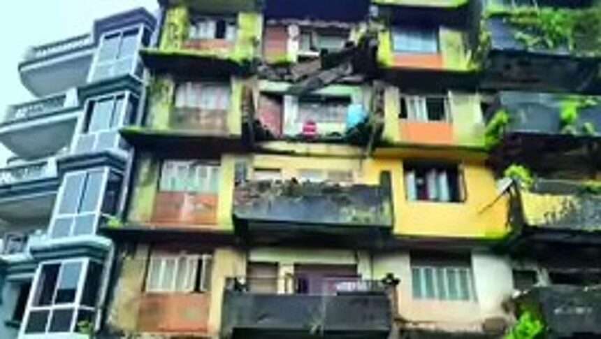 Balcony collapse in Vasco puts spotlight on unsafe buildings 1 Balcony collapse in Vasco puts spotlight on unsafe buildings