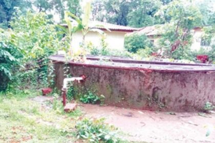 Bambar villagers urge govt  to clean drinking water well