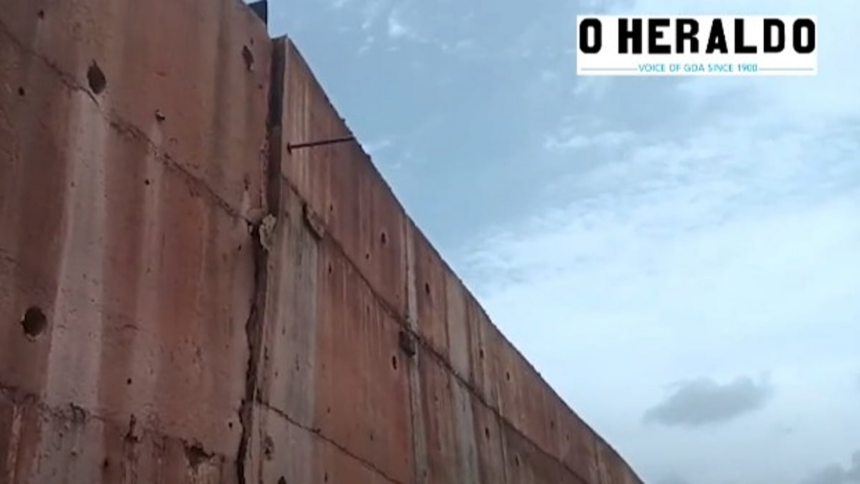 Bamboo Protest Highlights Crumbling NH-66 Wall: Activist Slams PWD for Negligence 1 Bamboo Protest Highlights Crumbling NH-66 Wall: Activist Slams PWD for Negligence