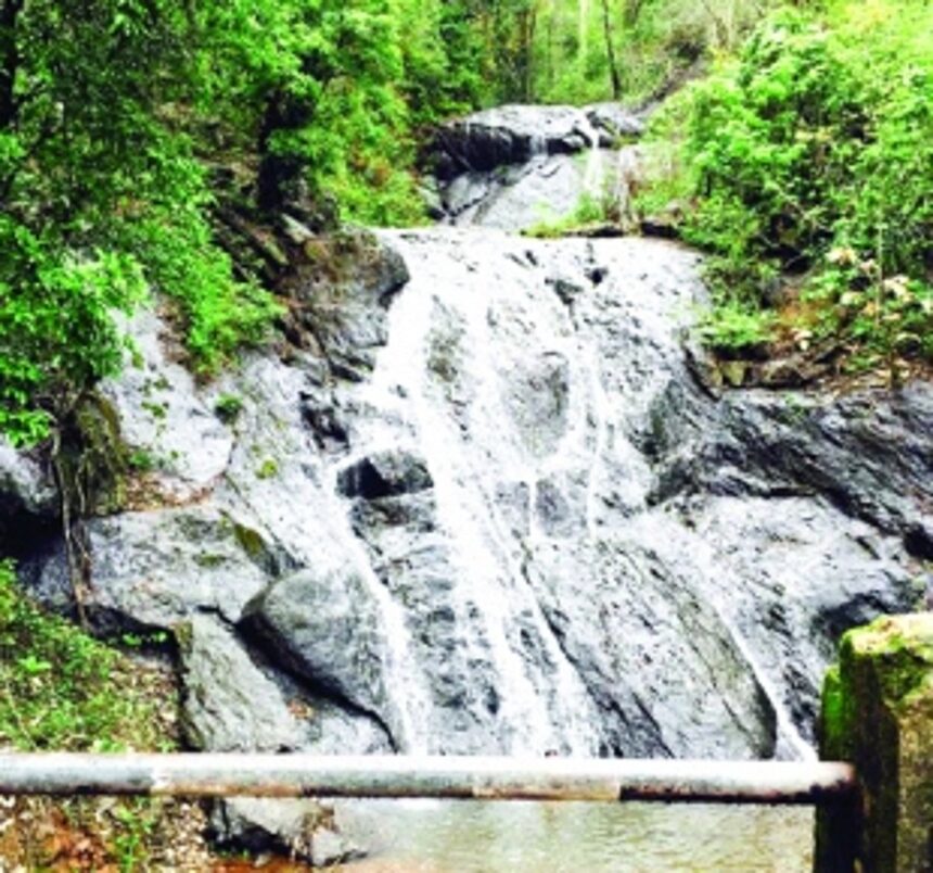 Bamonbudo waterfall flows again 1 Bamonbudo waterfall flows again